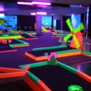 Glow Golf - Miniature Golf