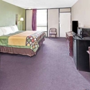 Super 8 by Wyndham Carrollton GA - Motels