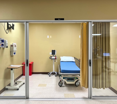 Laredo Dialysis Access Center - Laredo, TX