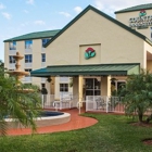 Country Inns & Suites