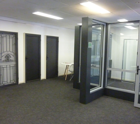 VIVID Glass Windows And Doors - Hamilton, VIC