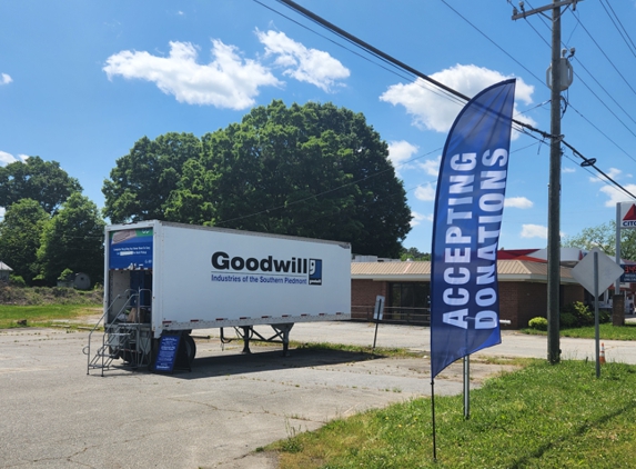 Goodwill Drop-Off Location - Denver, NC