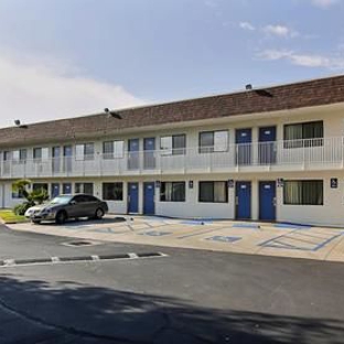 Motel 6 - Palmdale, CA