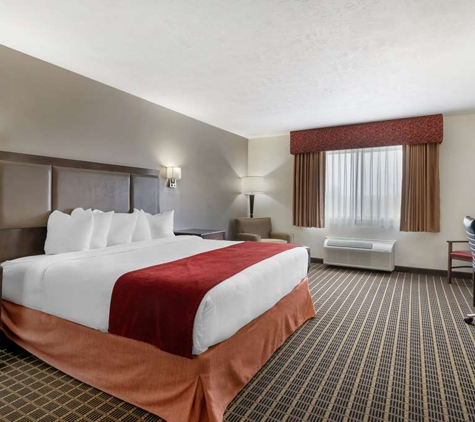 Best Western Plus Eagleridge Inn & Suites - Pueblo, CO