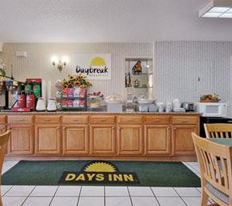 Days Inn - Cartersville, GA