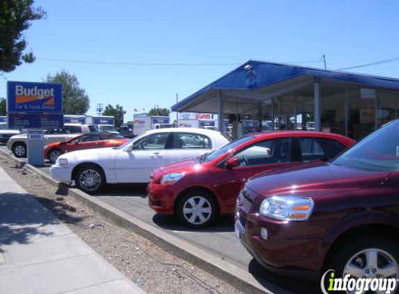 Budget Truck Rental - Napa, CA