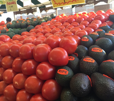 Sigona's Farmers Market - Redwood City, CA