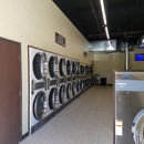 Las Comadres Lavanderia - Laundromats