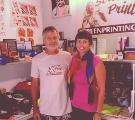Scream Print Screenprinting - Marcoola, QLD. Freindly staff