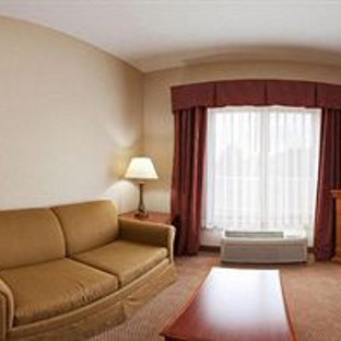 Holiday Inn Express & Suites Grand Blanc - Grand Blanc, MI