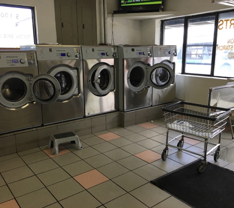 EZ Laundromat Inc - College Point, NY