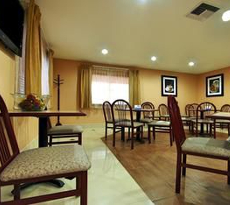 Americas Best Value Inn Sinton - Sinton, TX