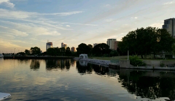 Milwaukee Yacht Club - Milwaukee, WI