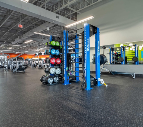 Blink Fitness - Houston, TX