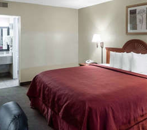 Ramada by Wyndham Odessa Near University of Texas Permian - Odessa, TX