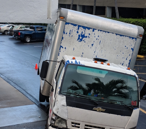 Ben M Moving & Delivery - North Miami, FL. Crashed Into Side of Building - 7/17/18