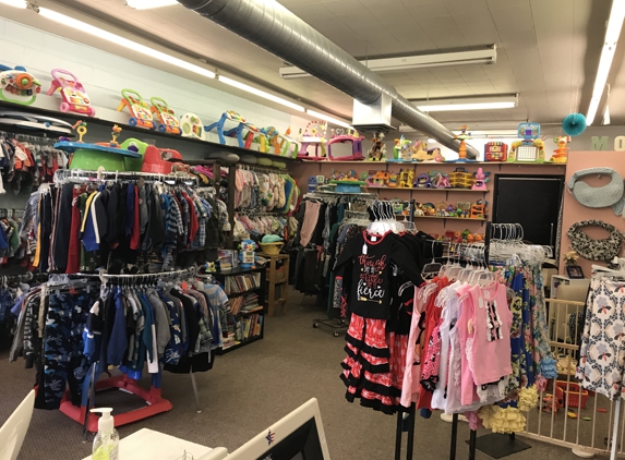 Beedashing Children Consignment Boutique - Mountain Home, ID