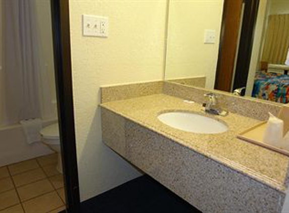 Motel 6 - Humble, TX