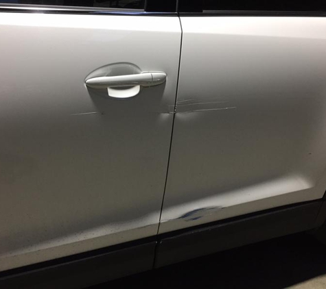 Easy Airport Parking - Tullamarine, VIC. Car Damage