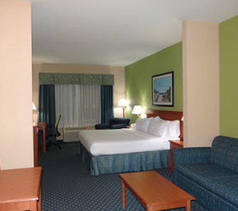 Holiday Inn Express & Suites Salisbury - Delmar - Delmar, MD