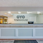 OYO Townhouse Tulsa Woodland Hills