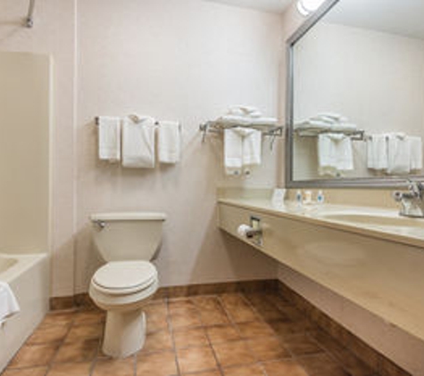 Comfort Inn - Batavia, NY