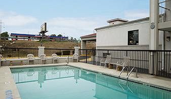 Days Inn by Wyndham Augusta/Fort Gordon - Augusta, GA