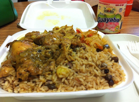 Jean's Jamaican Restaurant & Bakery - Lauderhill, FL