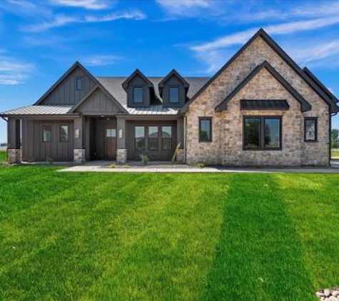 Oakmont Custom Homes - Meridian, ID