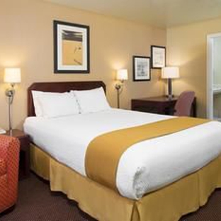 Days Inn by Wyndham Pinole Berkeley - Pinole, CA