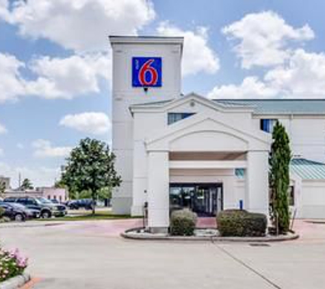 Motel 6 - Katy, TX