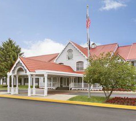 Country Inns & Suites - Holland, MI