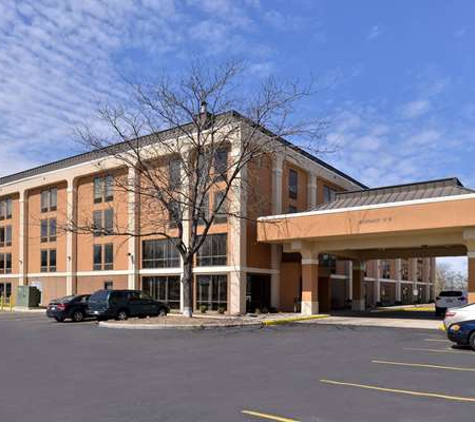 Quality Inn & Suites Matteson Near I-57 - Matteson, IL