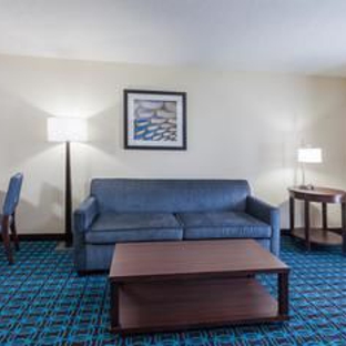 Wingate by Wyndham Schaumburg - Schaumburg, IL