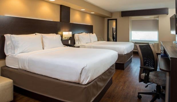 Holiday Inn Express & Suites San Antonio Medical Ctr North - San Antonio, TX