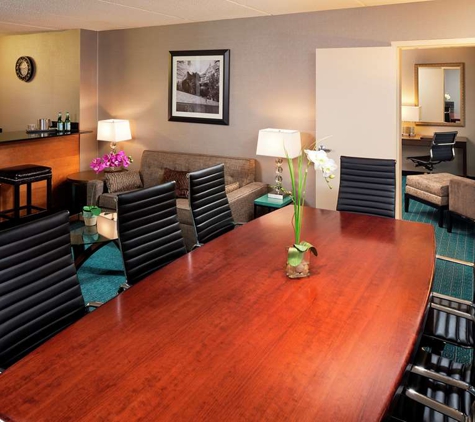 DoubleTree by Hilton Roseville Minneapolis - Roseville, MN