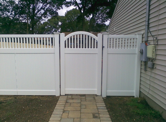 Raynor Fence - Holbrook, NY