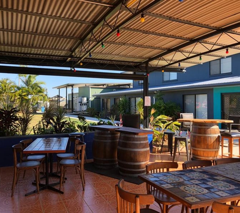 Gunna Go Caravan Park - Myrtlevale, QLD. Licensed bar area