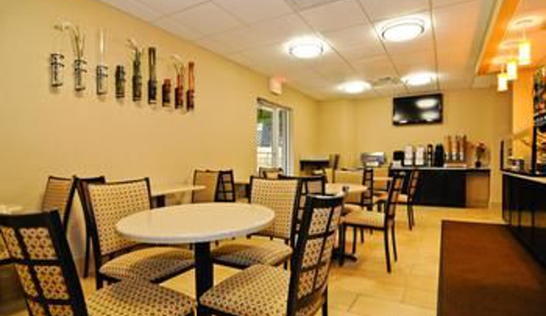 BEST WESTERN PLUS Orlando Convention Center Hotel - Orlando, FL