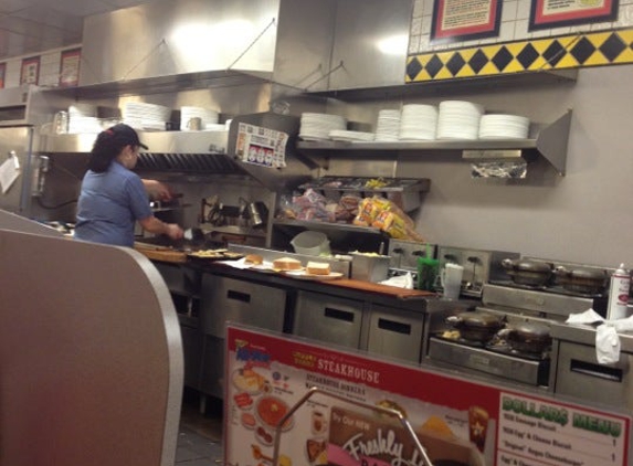 Waffle House - Monroe, GA