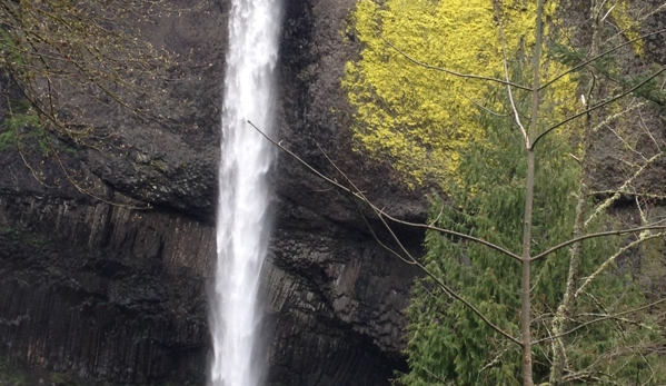 Aye Hike - Salem, OR. Latourell Falls