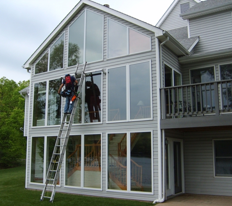 Skweeky Kleen Windows LLC - Bourbon, MO