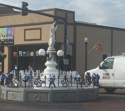 Boll Weevil Monument - Enterprise, AL