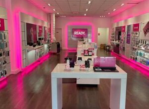 T-Mobile - Brooklyn, NY