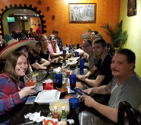 El Carnaval Mexican Restaurant - Linn, MO