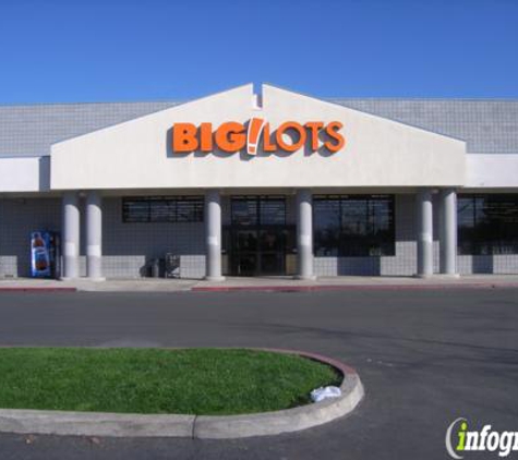 Big Lots - Fresno, CA