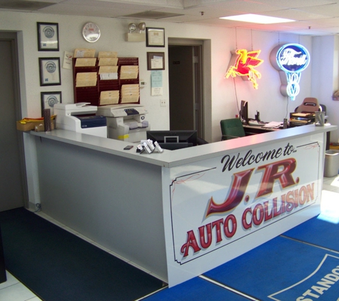 J.R  Auto Collision Repair - Arlington Heights, IL