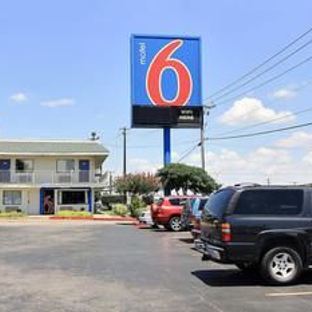 Motel 6 - Austin, TX