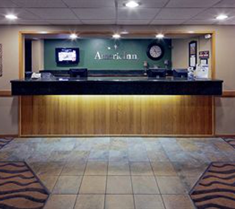 AmericInn - Hartford, WI