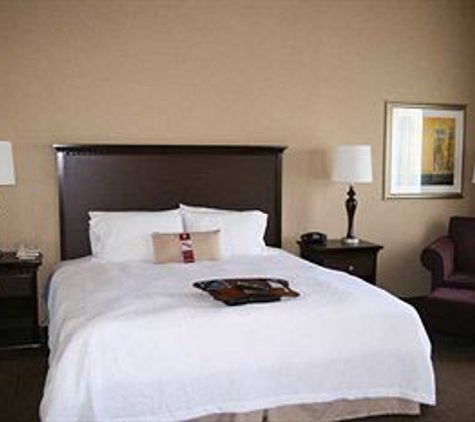 Hampton Inn & Suites Sacramento-Airport-Natomas - Sacramento, CA